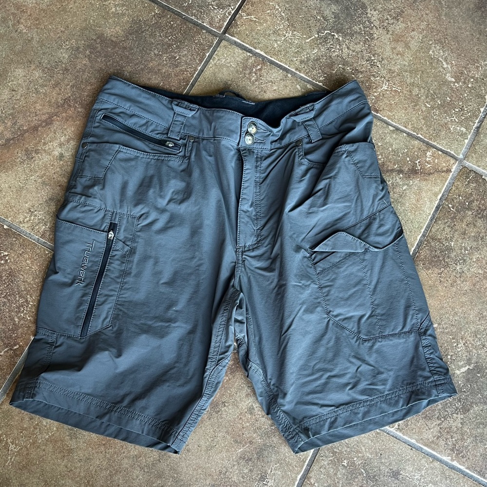 T1 WERKSHORT